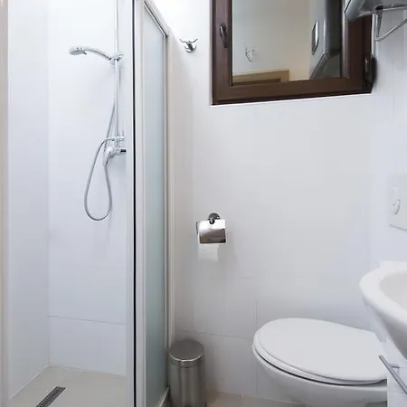 라 펄라 럭셔리 3*