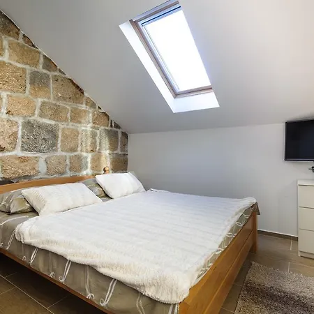 בית הארחה La Perla Luxury 3*